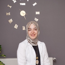 Op. Dr. Kadriye Uğurlu