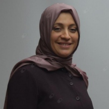 Dt. Esra Çömlek