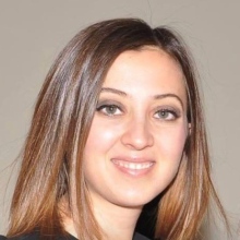 Doç. Dr. Özge Kömürcü Karuserci