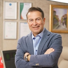 Op. Dr. Akın Akyurt