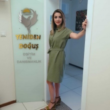Uzm. Psk. Dan. Bita Ghandchilar fotoğraf 3