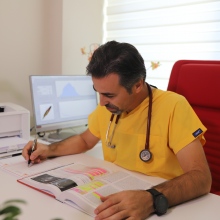 Doç. Dr. Savaş Demirpençe fotoğraf 3