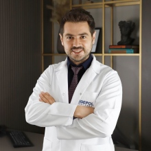 Op. Dr. Mehmet Altuğ Kazak