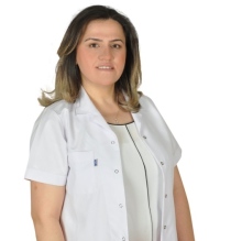 Op. Dr. Emine Suat fotoğraf 1