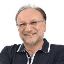 Dt. Şenol Yapıcı