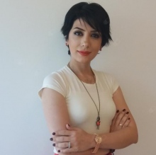 Uzm. Psk. Dan. Bita Ghandchilar fotoğraf 1