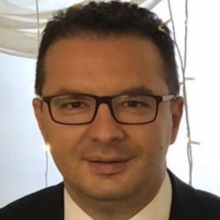 Op. Dr. Yusuf Topalahmetoğlu