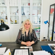 Uzm. Dr. Jale Şen fotoğraf 1