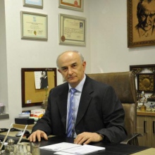 Op. Dr. Hamdi Yakut