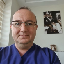 Uzm. Dr. Avni Ziyan