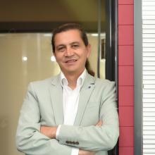 Op. Dr. Ahmet Tuna Eren fotoğraf 1