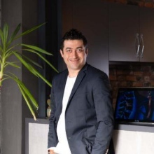 Uzm. Dr. Canberk Gül