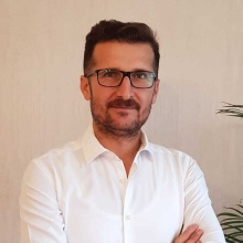 Op. Dr. İshak Balık