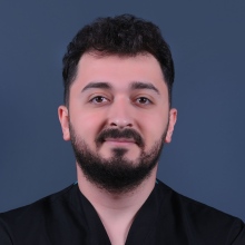 Dt. Esad Taha