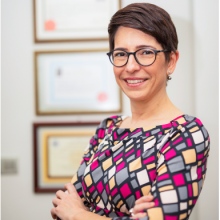 Op. Dr. Petek Feriha Arıoğlu