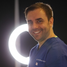 Dt. Gökhan Tunalıgil