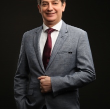 Op. Dr. Mehmet Yariş fotoğraf 1
