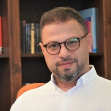 Uzm. Dr. Hakan Tokur