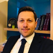 Op. Dr. Şenol Acar