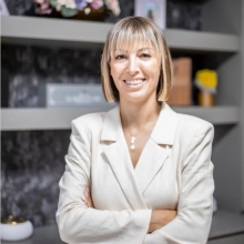 Uzm. Dr. Özge Karasu fotoğraf 3