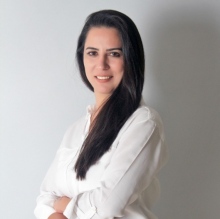 Emine Deniz fotoğraf 1
