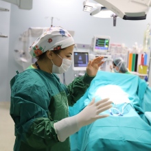 Op. Dr. Fatma Esin Karçin fotoğraf 2