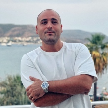 Op. Dr. Nezih Ziroğlu