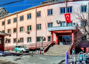 Pozantı 80. Yıl Devlet Hastanesi