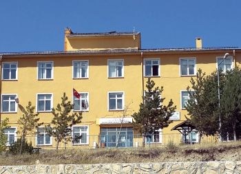 Gölova Kazım Ayan Devlet Hastanesi