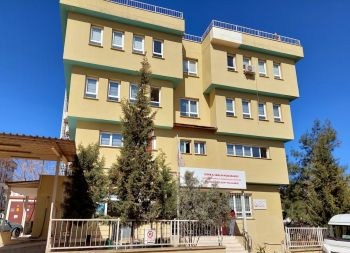 Gaziemir Nazmiye Esen Semt Polikliniği