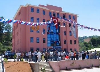 Arsin İlçe Devlet Hastanesi