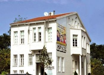 Özel Esteworld Altunizade Kliniği