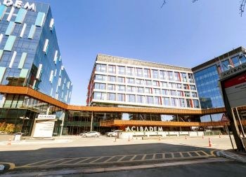Özel Acıbadem Altunizade Hastanesi