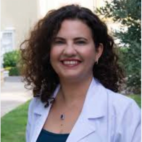 Doç. Dr. Emine Işıl Üstün