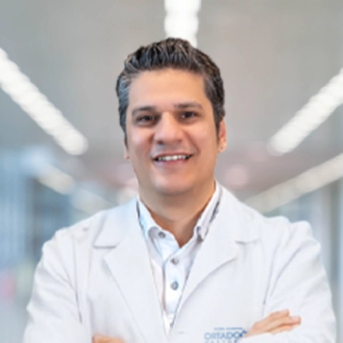 Doç. Dr. Emre Destegül