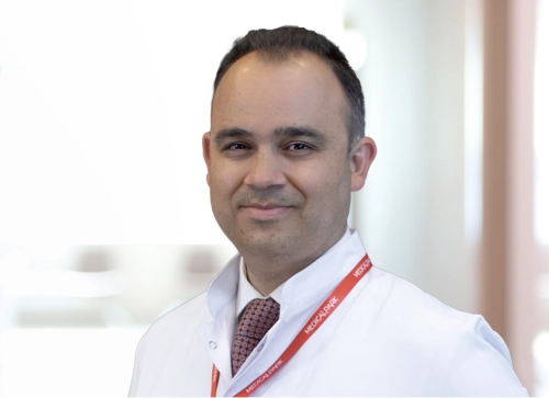 Doç. Dr. Nazmi Özer
