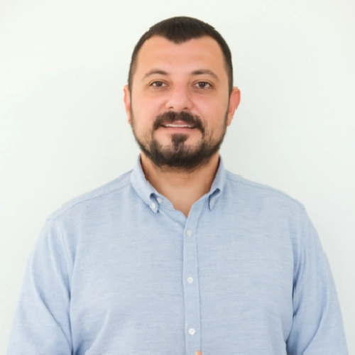 Dr. Cihan Topal