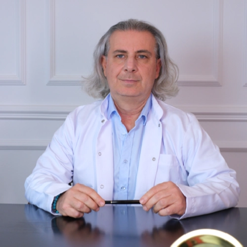 Dr. Ekrem Özmacera