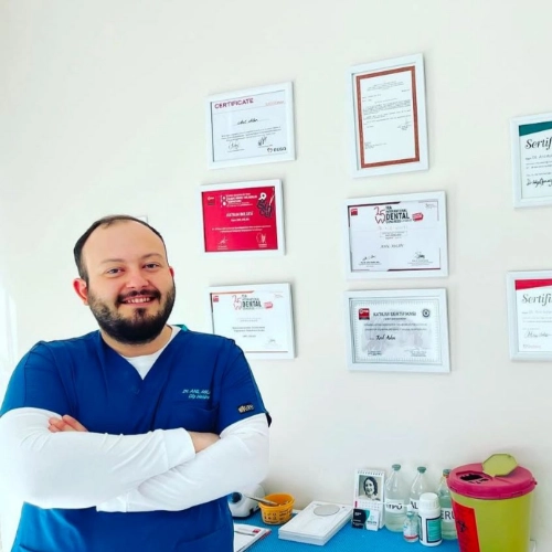 Dt. Anıl Aslan
