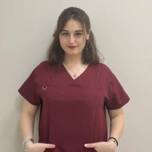 Dt. Büşra Gündüz