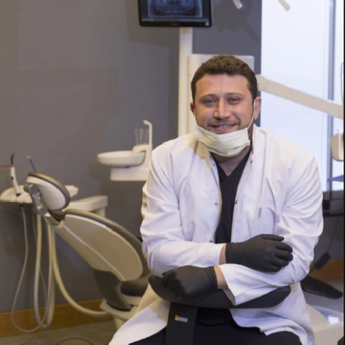 Dt. Cihan Özgen