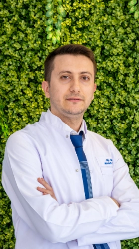 Dt. Mustafa Yazar