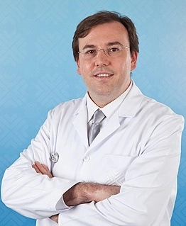 Dt. Özer Giray