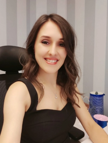 Op. Dr. Burcu Akdağ