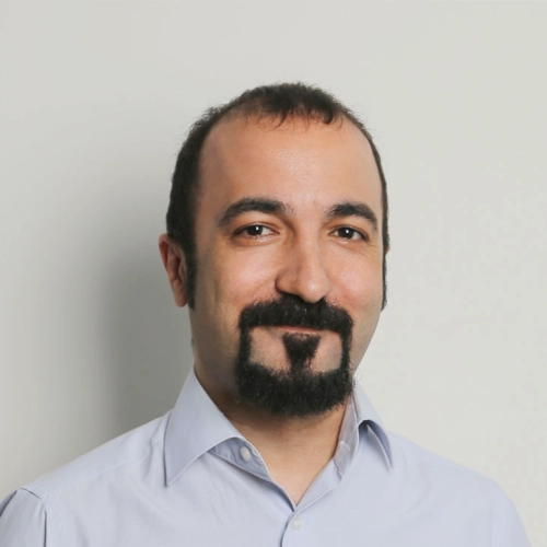 Uzm. Dr. Levent Var