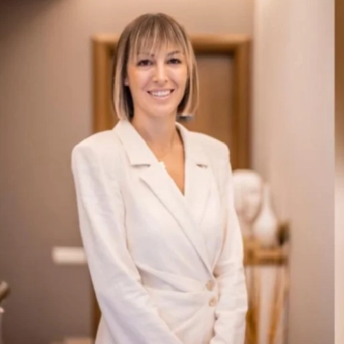 Uzm. Dr. Özge Karasu